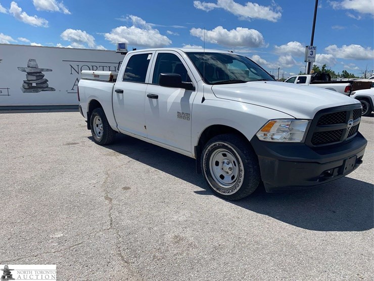 2014-dodge-1500-image-3