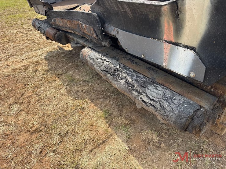 vogele-vision-5200-2-tracked-asphalt-paver-image-8