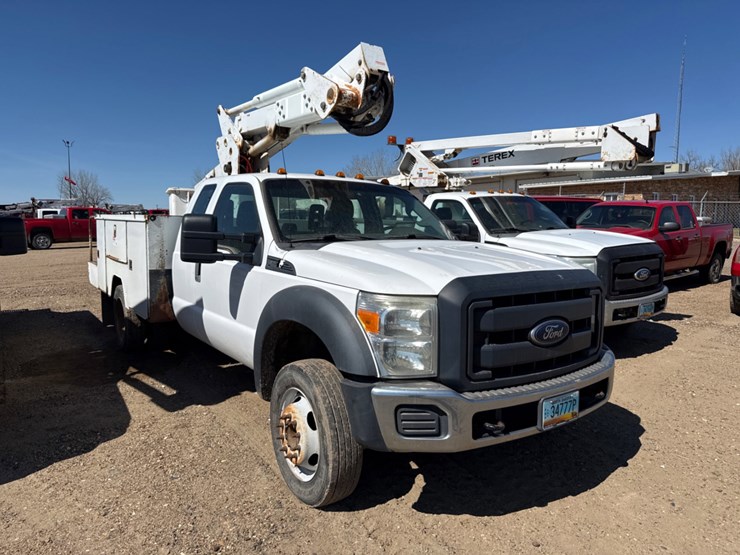 2013-ford-f550-image-2
