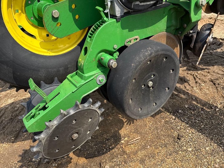 2006-john-deere-1770nt-image-8