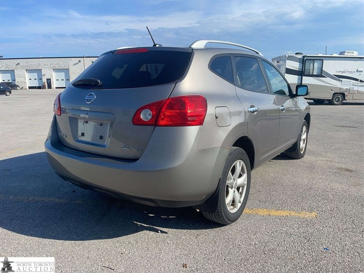 2010-nissan-rogue-image-5
