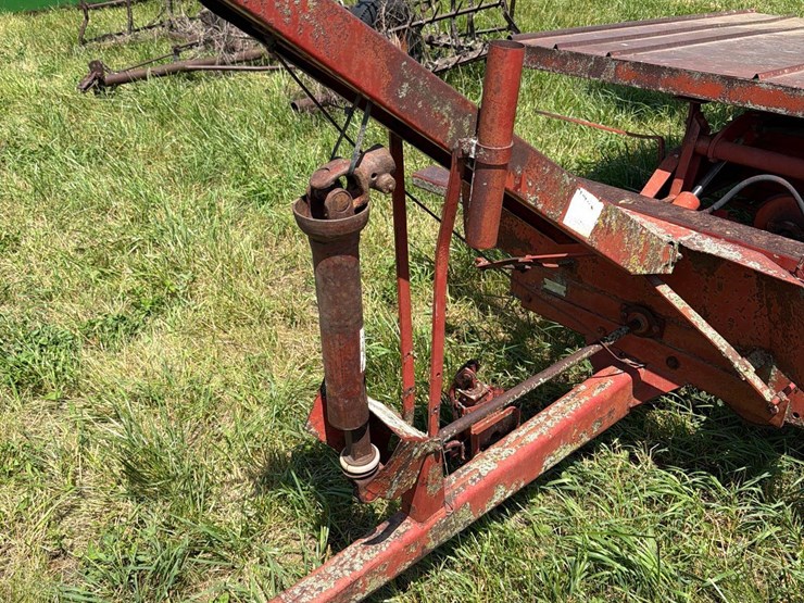 new-holland-1030-image-15