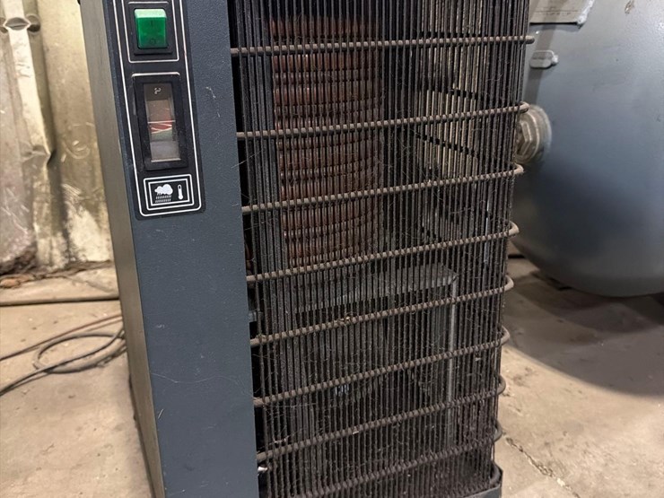 speedaire-compressor-chiller-image-2