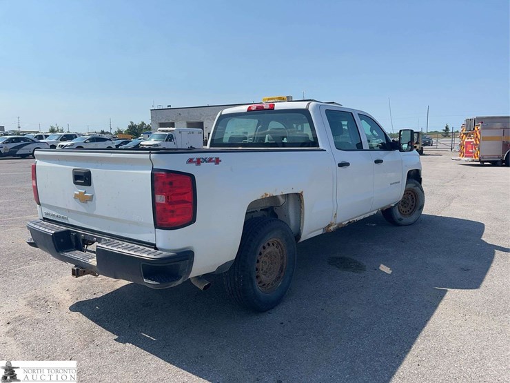 2017-chevrolet-silverado-1500-image-5