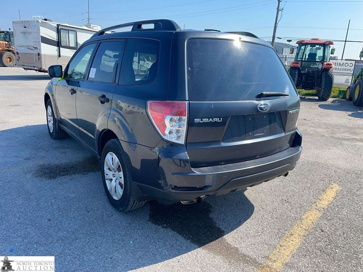 2010-subaru-forester-image-7