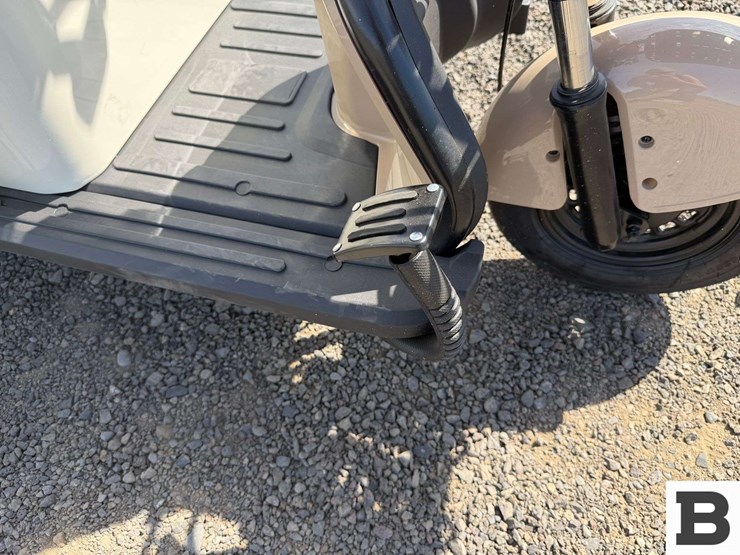 2026-sdlanch-irgc40-mini-golf-cart-image-15