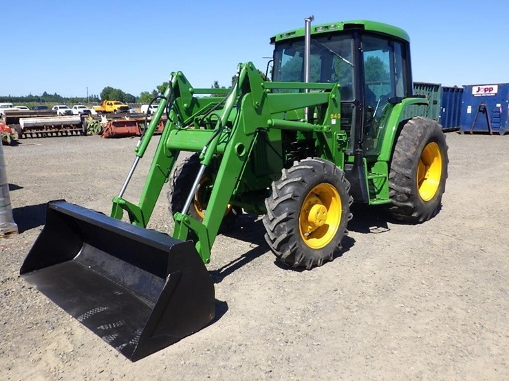john-deere-tractor-loader-image-1