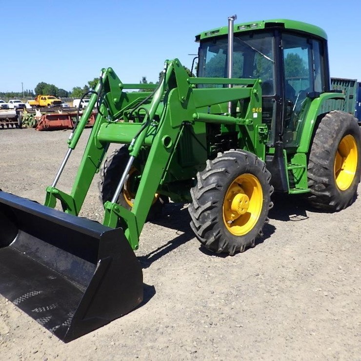 John Deere Tractor Loader