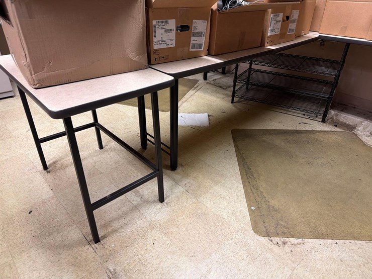 9'x15'6"-w-shaped-table-image-3
