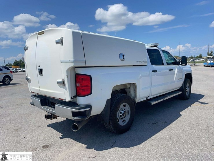 2019-chevrolet-silverado-2500hd-image-5