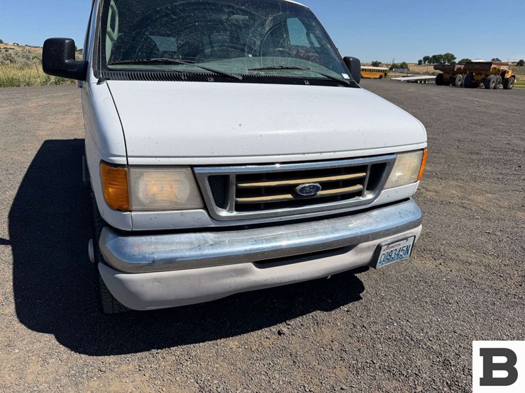 2003-ford-econoline-350-image-8