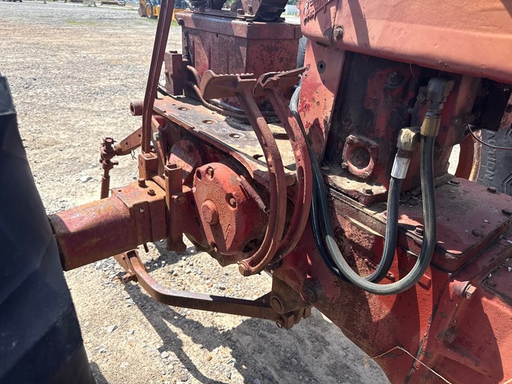 #45331-•-mccormick-farmall-450-tractor-933-inv#-45331-image-21