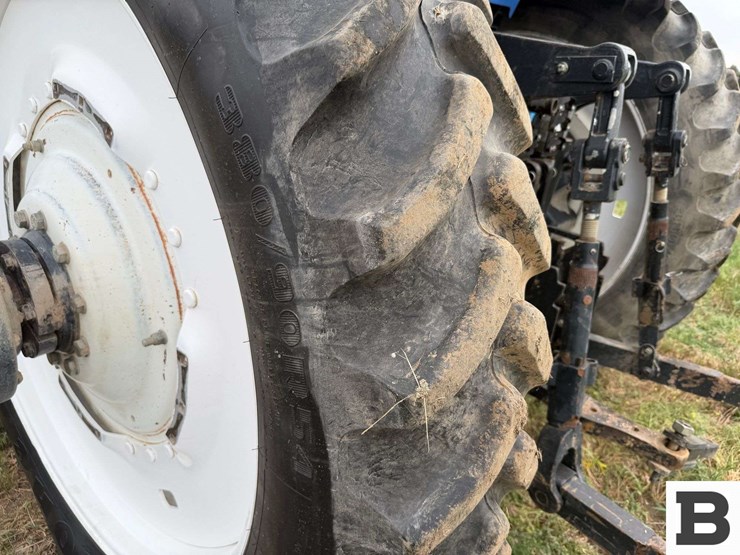 2007-new-holland-tg305-image-49