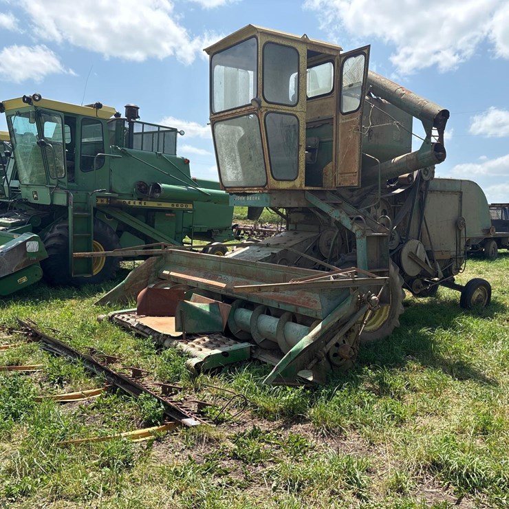 JOHN DEERE 55