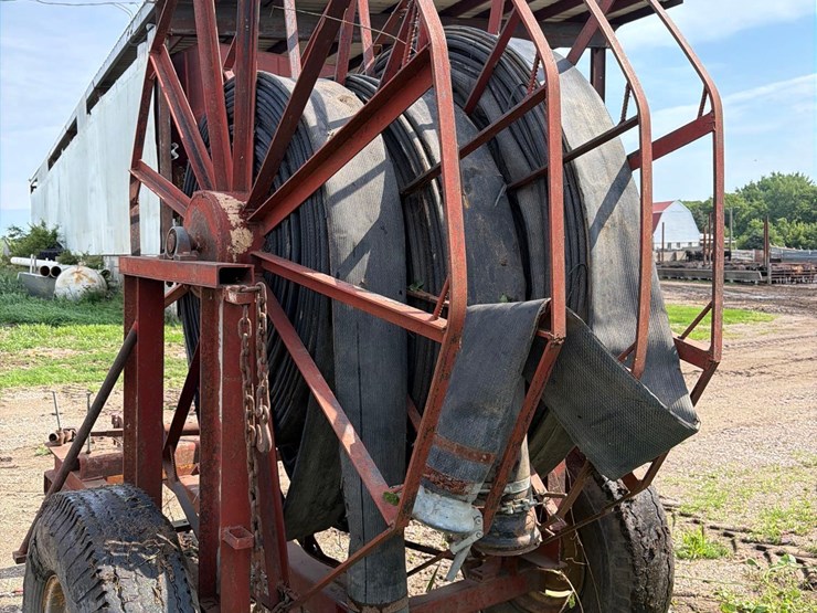 manure-hose-reel-cart-&-hose-image-7