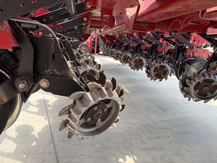 2012-case-ih-1250-image-22