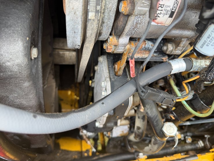 2006-caterpillar-420d-image-79