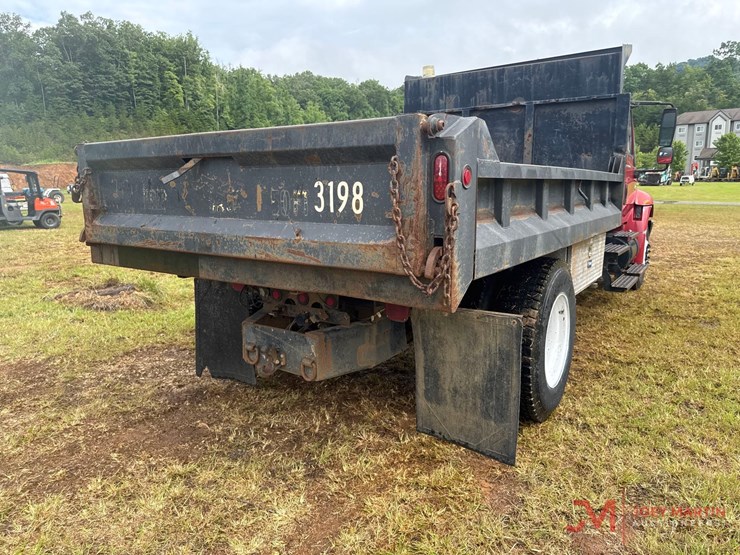 2004-international-durastar-4400-image-5