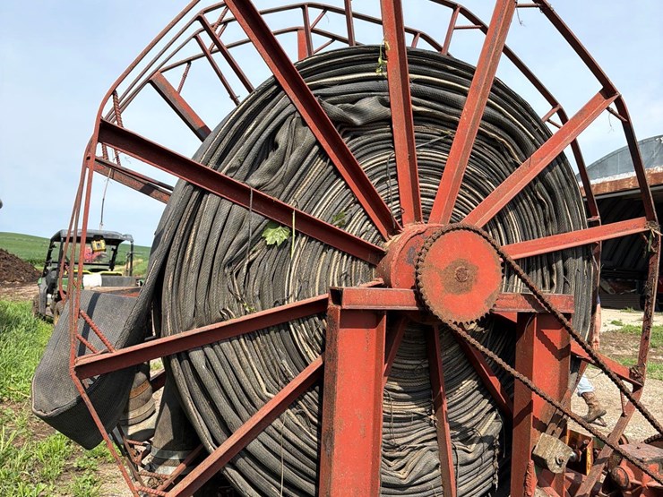 manure-hose-reel-cart-&-hose-image-14