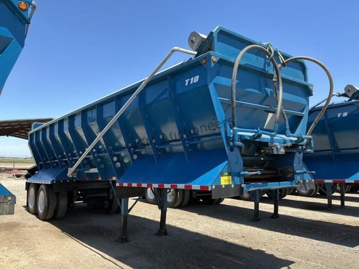 2014-versa-v-bottom-spreader-trailer-image-3