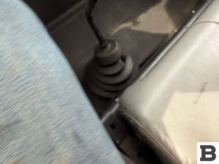 2006-international-durastar-4300-image-58