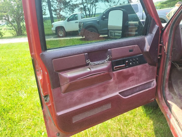 1989-chevy-3500-2-wheel-drive-single-cab-dually-truck-image-43