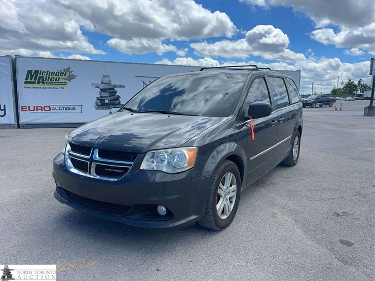 2012-dodge-grand-caravan-crew-image-1