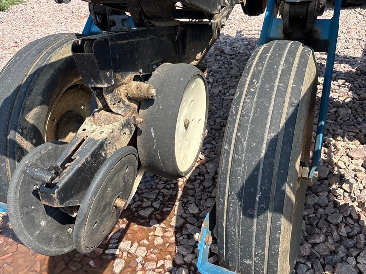 kinze-2210-image-18