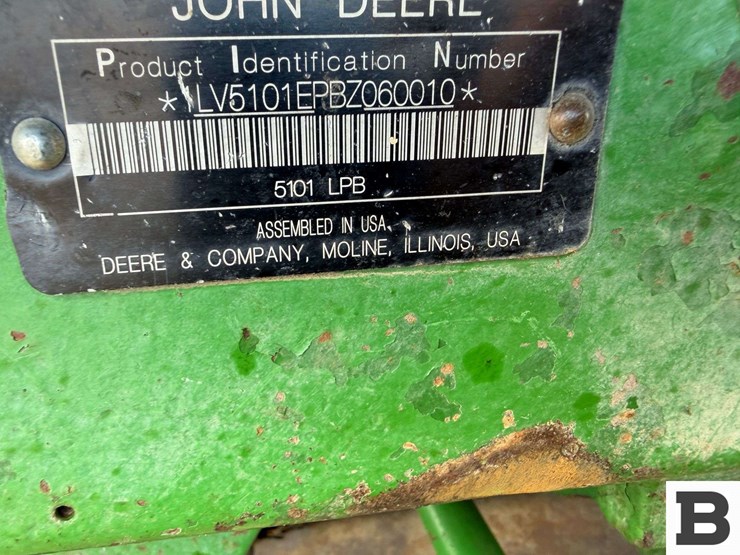 2009-john-deere-5101en-image-39