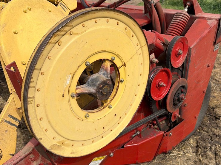new-holland-499-image-6