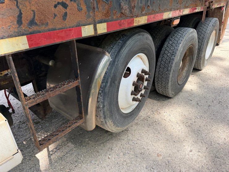 #1510-•-sterling-quad-axle-rolloff-truck-image-17