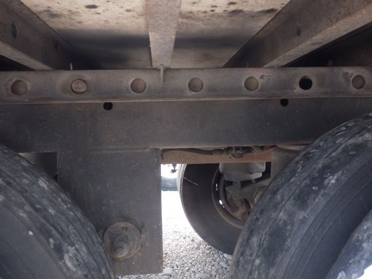 2005-utility-3000r-image-14