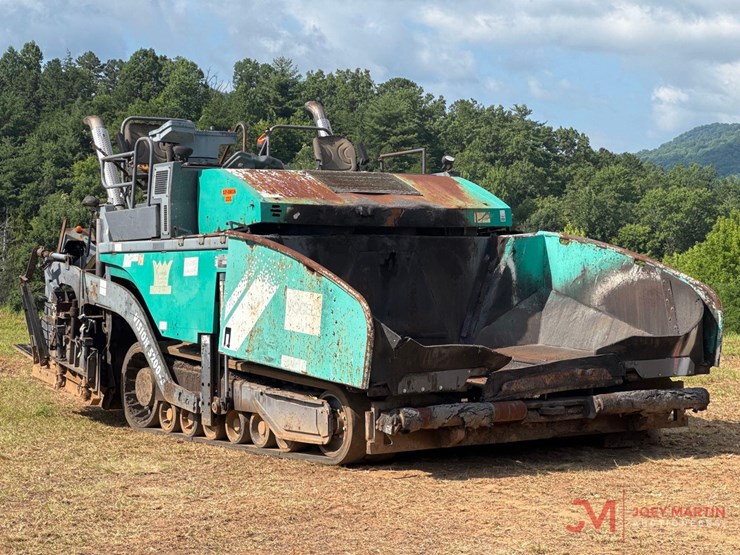 vogele-vision-5200-2-tracked-asphalt-paver-image-1