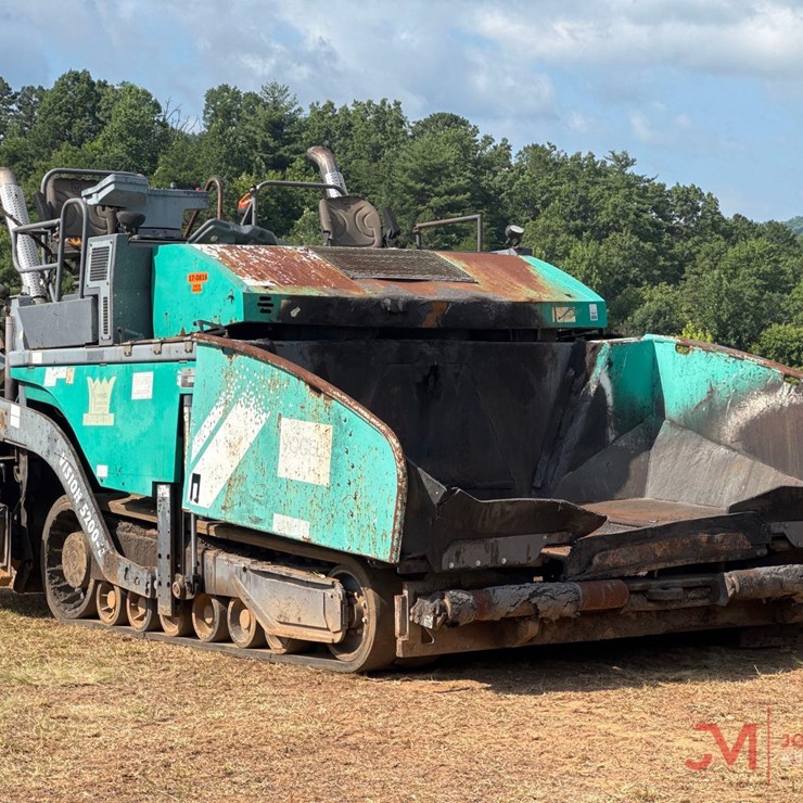 VOGELE VISION 5200-2 TRACKED ASPHALT PAVER