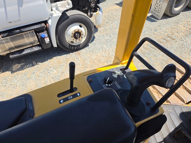 deere-650h-lt-image-36