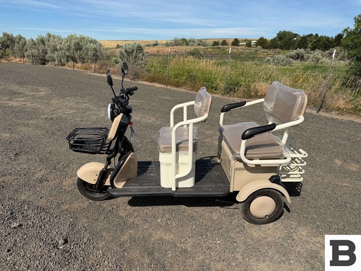 2026-sdlanch-irgc40-mini-golf-cart-image-3