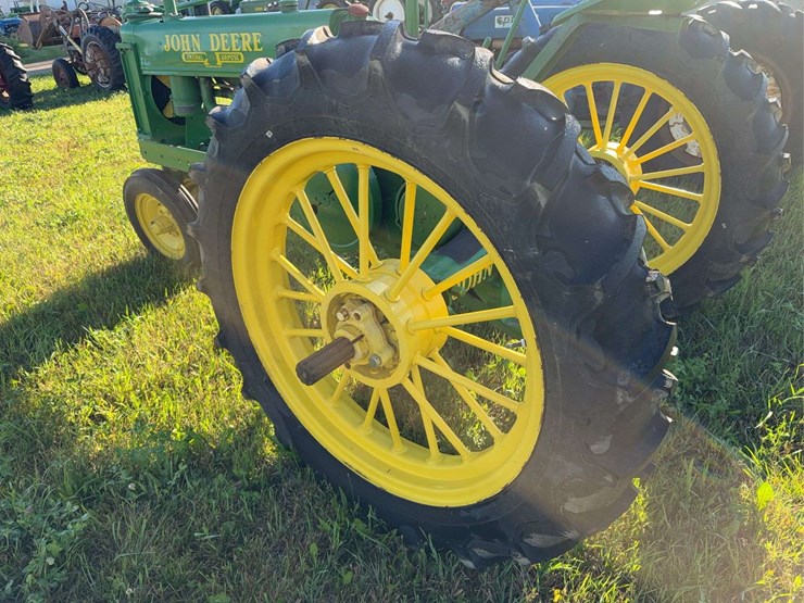 john-deere-model-b-image-8