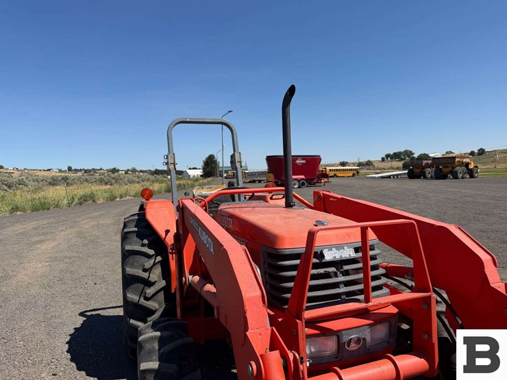 kubota-m6800-image-11