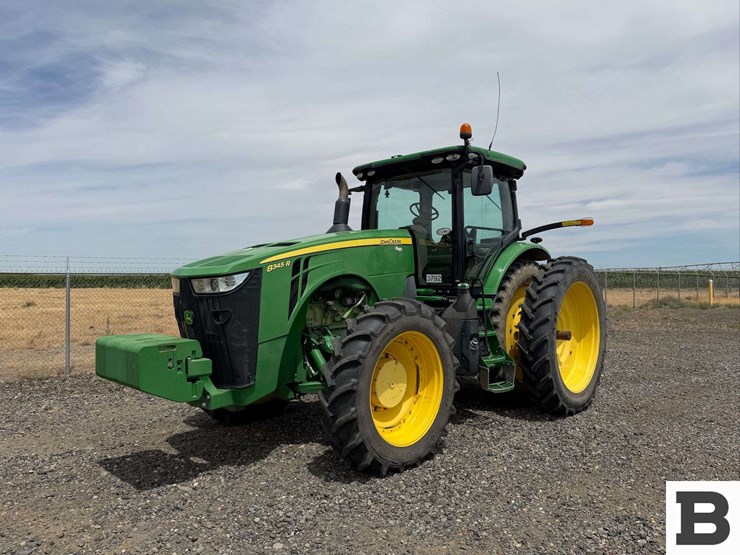 2014-john-deere-8345r-image-2