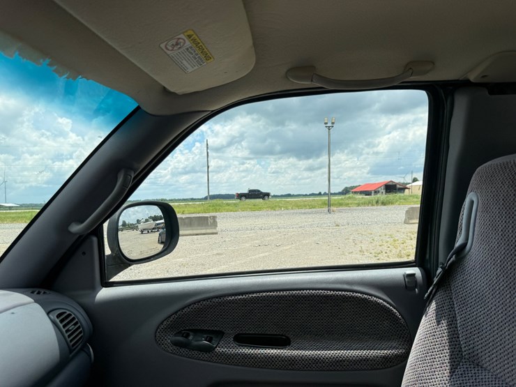 1999-dodge-ram-2500-image-56