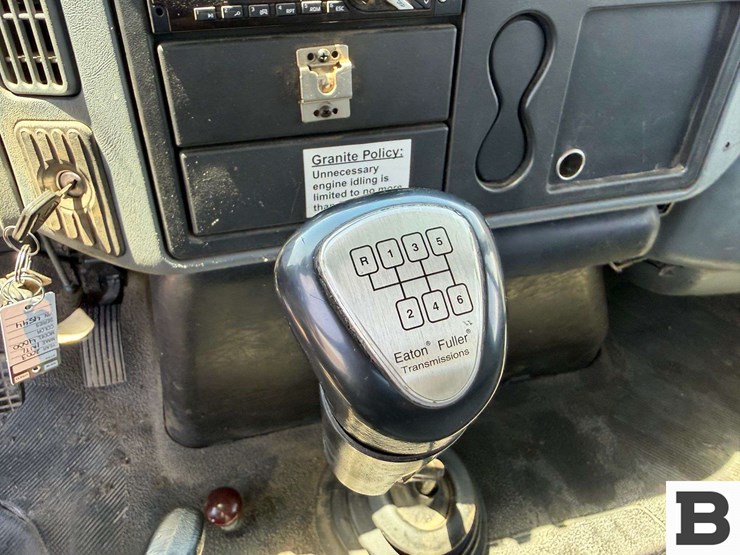 2003-international-durastar-4200-image-59