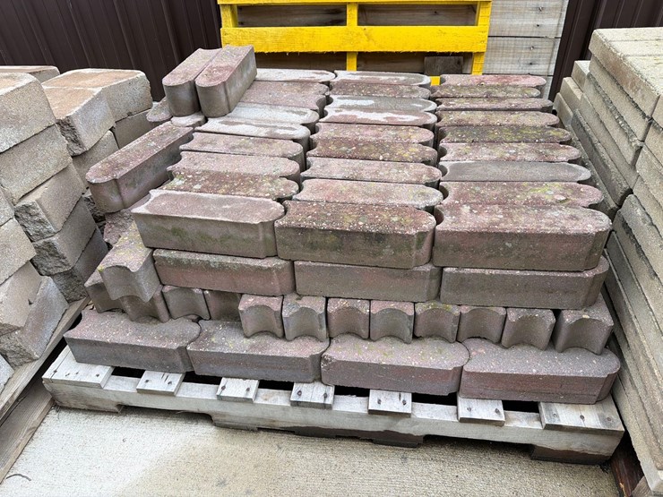 pallet-of-landscape-bullet-edgers-image-2