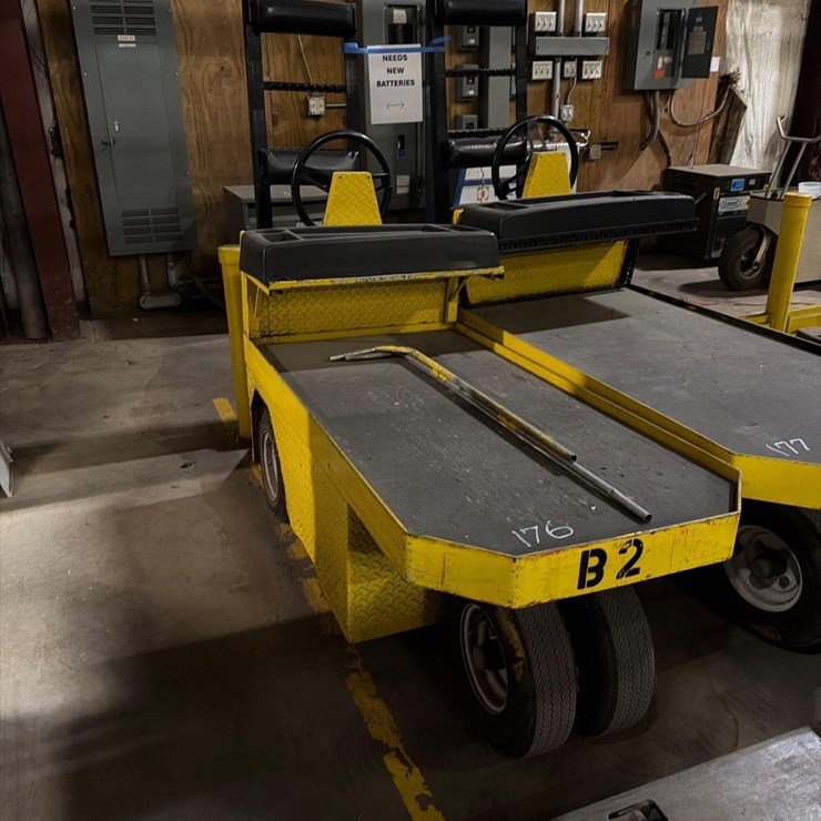 Motrec E260 Electric Utility Cart *NEEDS BATTERY*