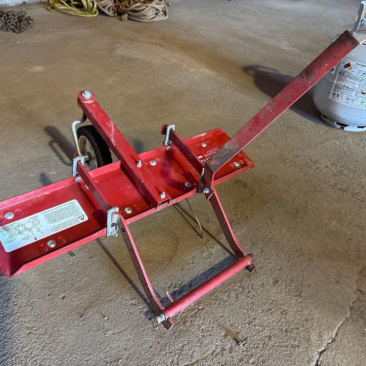 Snapper Pull Type Thatcherizer