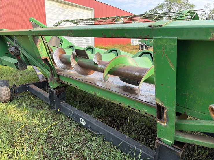 john-deere-8row30-corn-head-image-7