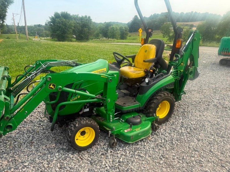 2021-john-deere-1025r-image-2