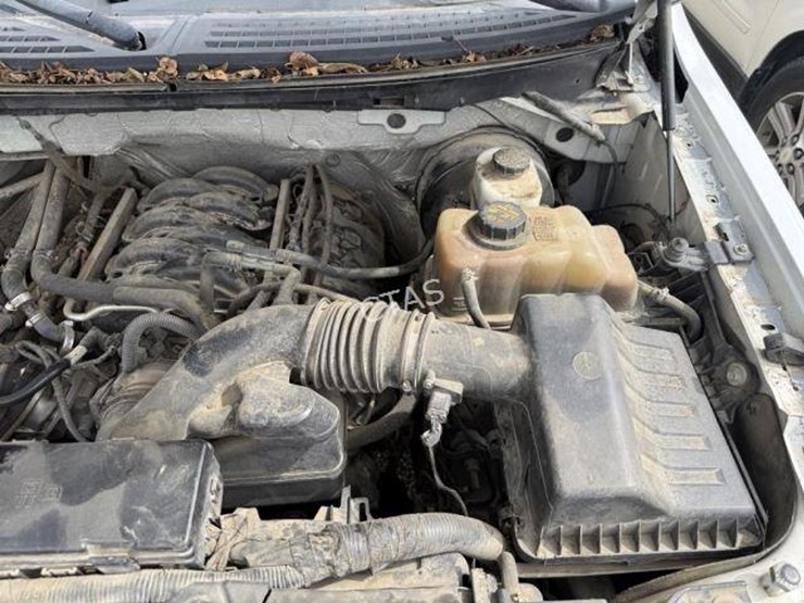 2011-ford-f150-xlt-image-14