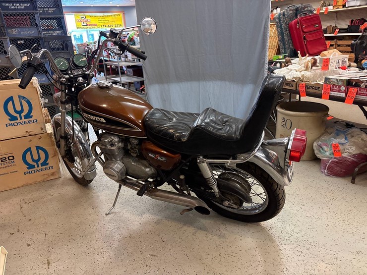 1976-honda-cb550-motorcycle-image-9