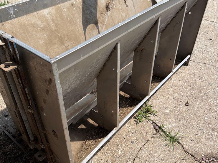 stainless-hog-feeder-image-3