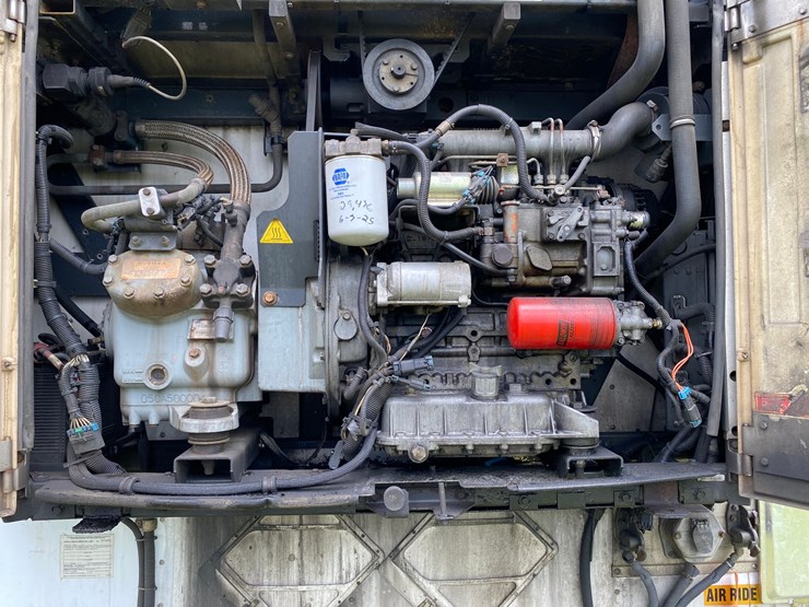 2005-utility-3000r-reefer-image-27